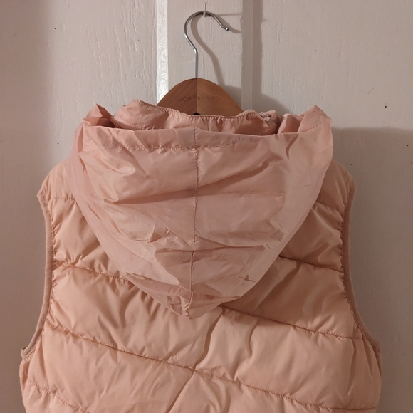 Pink puffy Bench vest - Picture 4 of 5